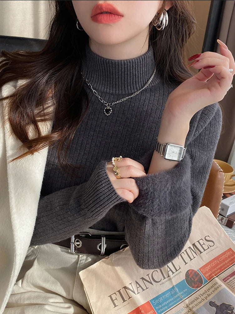 Retro Turtleneck Sweater – Warm Velvet Lined Pullover